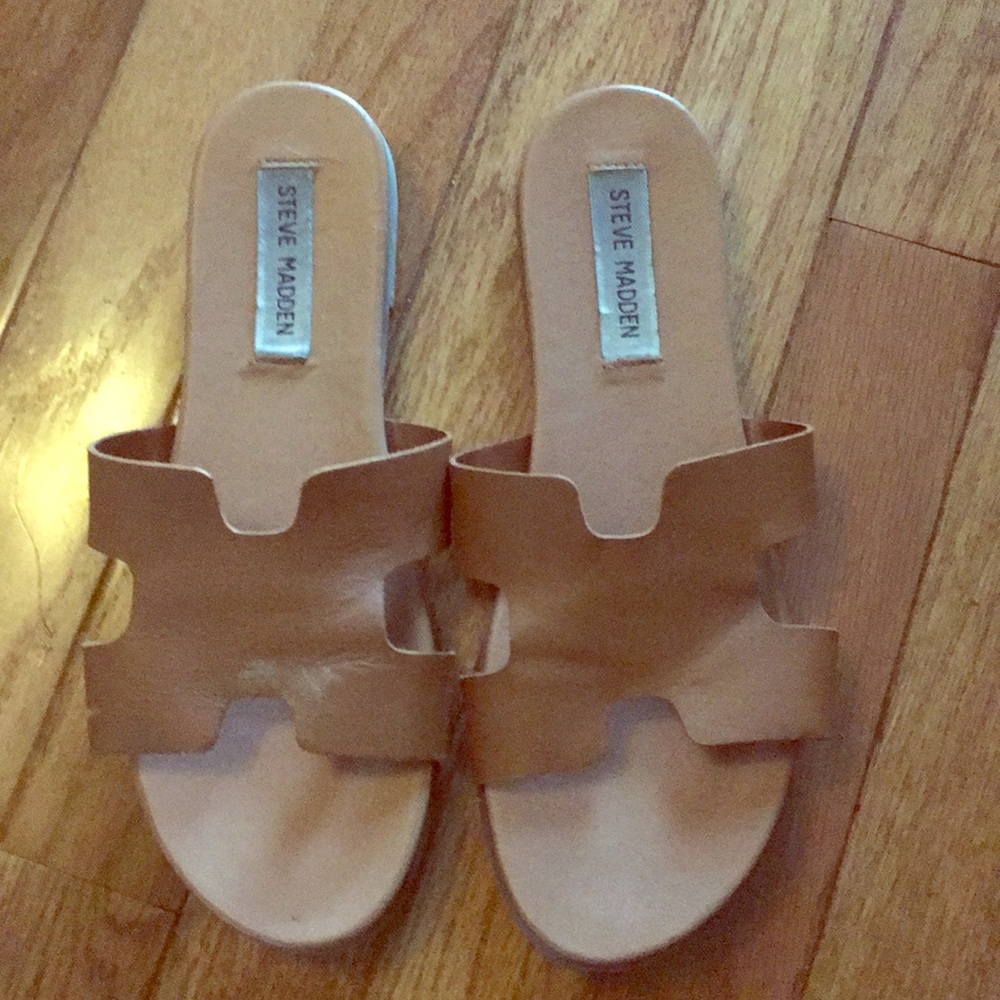 Steven madden slip on sandals